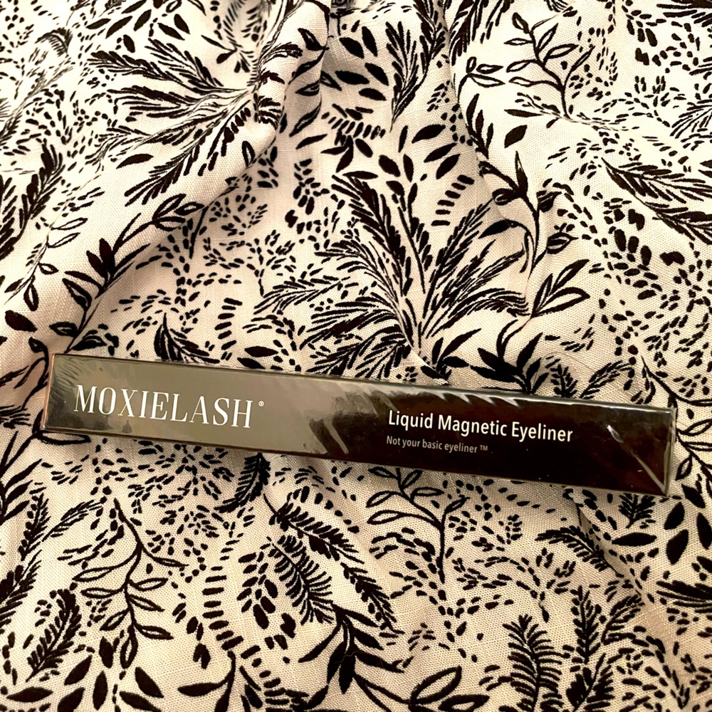 Moxielash- Liquid Magnetic Eyeliner